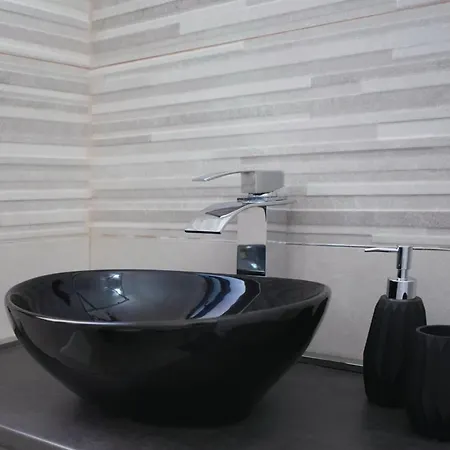Apartment Crispi 78 *